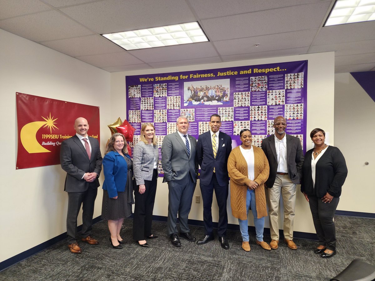 This is what collaboration looks like! To curb the county’s healthcare worker shortage, together Monroe County’s COMIDA and Rochester Mayor @RealMalikEvans are investing nearly $1 million in @1199UpstateNY to provide training to residents for good paying jobs in healthcare.