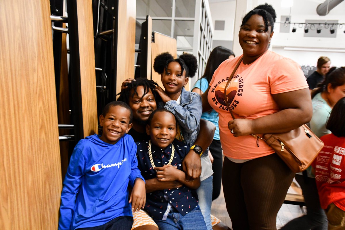 BryanISD's tweet photo. Second graders at #RossElementary sent their learning to the stratosphere with a program all about space!
We have such talented students in our hallways in Bryan ISD!
#BryanISD #BryanProud
@GCarrabineBryan @ClayFalls @legg_danielle https://t.co/85i8UYoVB4