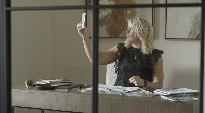 “Your home is part of your identity. Do you want it to make a statement or just blend in? What do you want to feel when you come home?” Katie Sponseller, Corporate Glass Designer. See the inspiration behind this year's three new decorative designs: hubs.ly/Q01Kg52J0