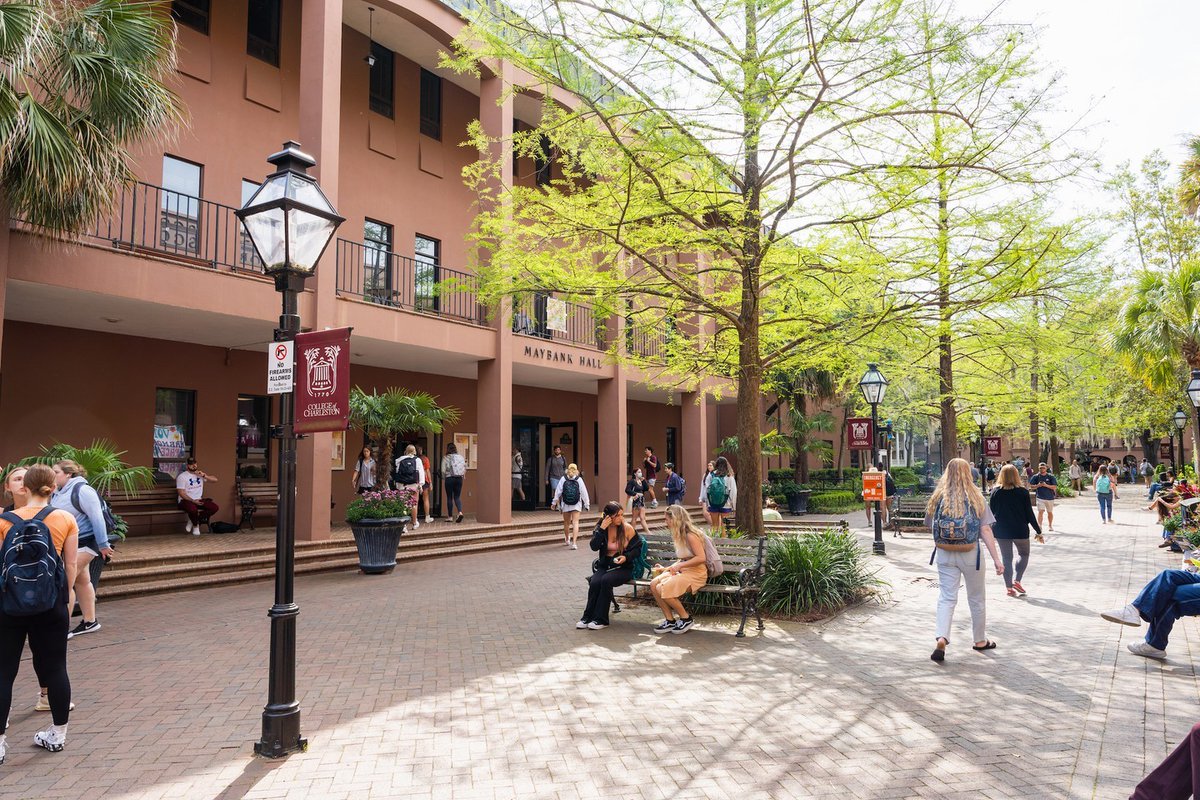 Ready to [officially] become a @collegeofcharleston Cougar? ⬇️ 
🐾 go.cofc.edu/nextsteps