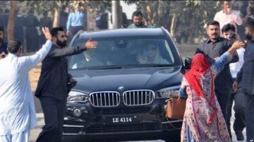 ImranRiazKhan's tweet image. ایسا کیوں ہوتا ہے کہ مریم نواز صاحبہ جب بھی کوئی دعوہ کرتی ہیں الٹا پڑ جاتا ہے؟