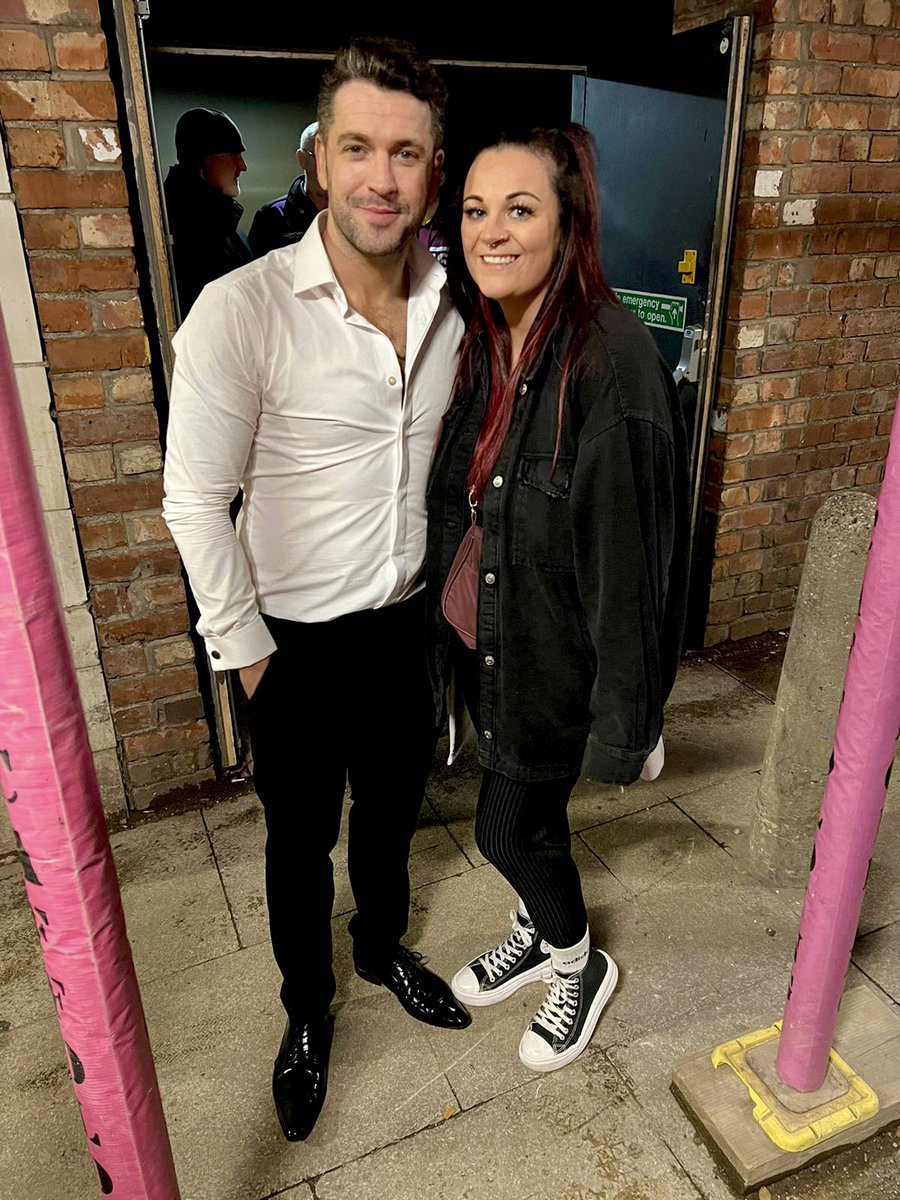Kezalaa_'s tweet photo. Great night watching @shayneTward last night and even got to meet him at the end. Such a lovely guy. Fab night https://t.co/HR9l9B3SjB