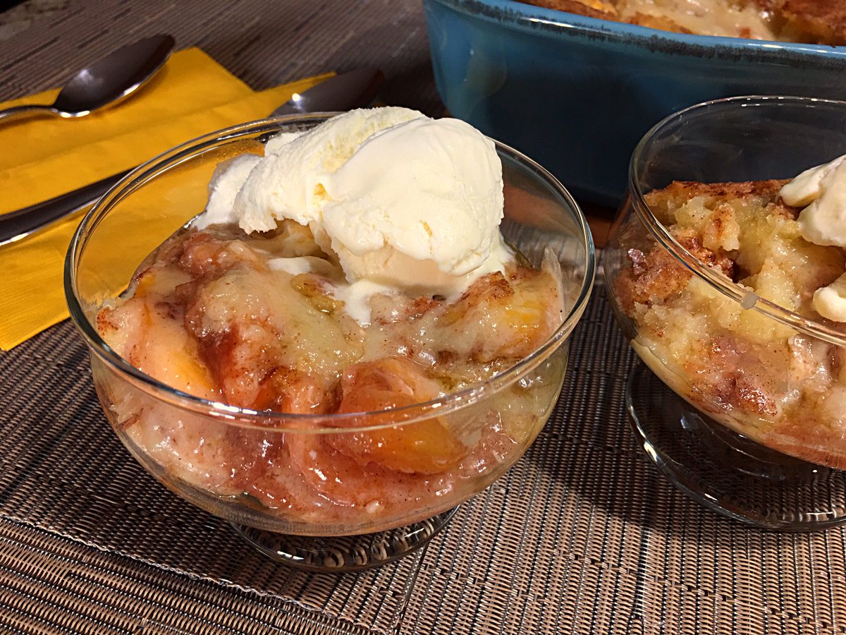 Today is National #PeachCobblerDay
Who wants some Peach Cobbler??? 🙋‍♀️🙋🙋‍♂️🙌

#YouTube: youtu.be/T4CMuOaEKHY
#RECIPE: clubfoody.com/cf-recipes/pea…

<a href="/EventGuideToday/">EventGuide Today</a> <a href="/DiningGuide2Day/">DiningGuide Today</a>