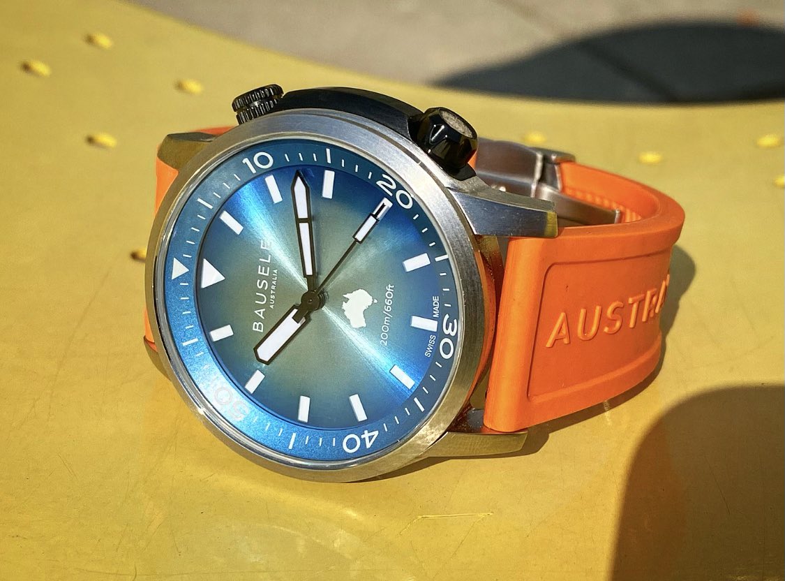 Australian spirit this #bluewatchmonday with the Ocean Moon IV on orange rubber 

#watch #australianwatch #redbar #rubberstrap #watchtime #watchgang #watchmania #watchlover #wristwatch #bluedialwatch #sydneywatch #microbrand #microbrandwatch #diving #divewatch