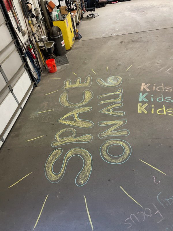 UPSManJohn's tweet photo. I’m on vacation, but Calvin has it today with #SafeSix and leaving 6’ of space on all 6 sides of your vehicle! Emphasized with the “kids, kids, kids“ demo still there from Saturday. Thanks Calvin! And now back to the grandkids & pups. https://t.co/xSdD2Qw7Q0