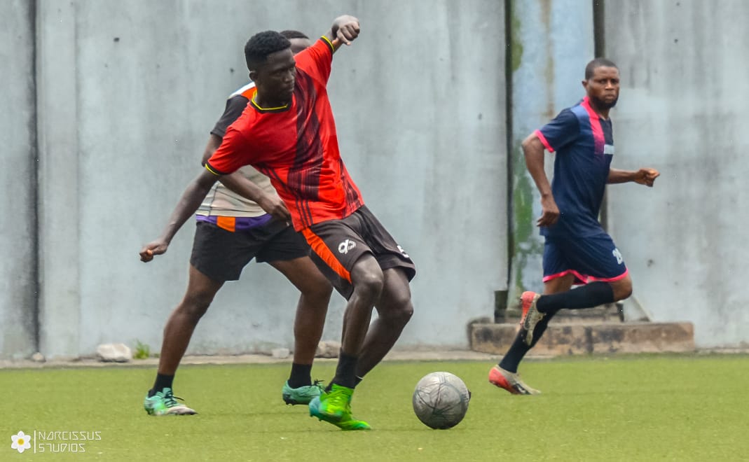 “When you focus on what you can’t control you get excuses. When you focus on what you can control you get results.”

HAVE A BLSSED WEEK 96 FAMILY!!! 

#96CFC
#CHAMPIONSRISE
#APELEBall