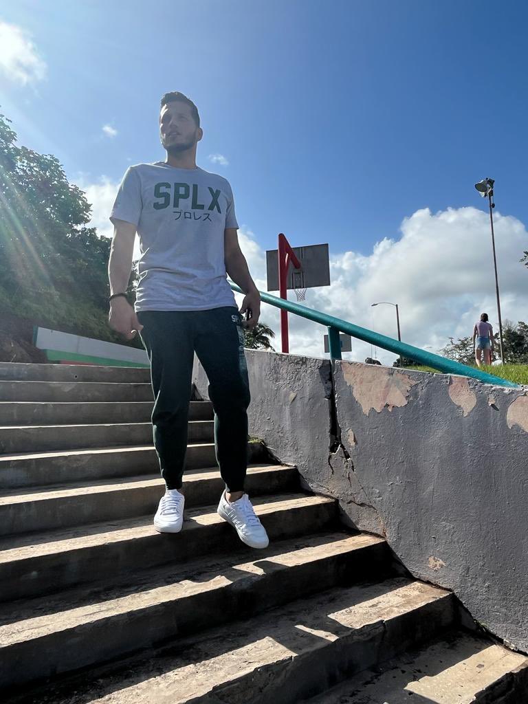 JJ_Jon_Justice's tweet photo. Life is great 

#JonJustice #ElDeLares #PositiveVibe #Monday #Bendecido #Life #LifeIsBeautiful #splxプロレス #splxwrestling #splxapparel @SuplexWrestling https://t.co/9e1SikUSoI
