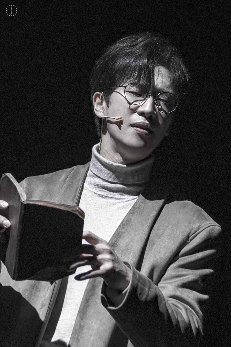 DROP_a_PIC's tweet photo. 20230409 광염소나타 낮공 

스페셜 커튼콜 - “모티브의 시작”

#김경수 S https://t.co/8jaiTYV3F5
