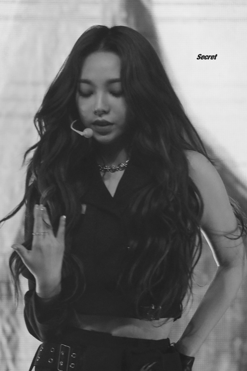 SecrettimeK's tweet image. BLOOMING KARINA DAY 
#지민아_마이의_푸른봄은_너야
#Welcome_to_MyKarina
#aespa #에스파 #KARINA #카리나