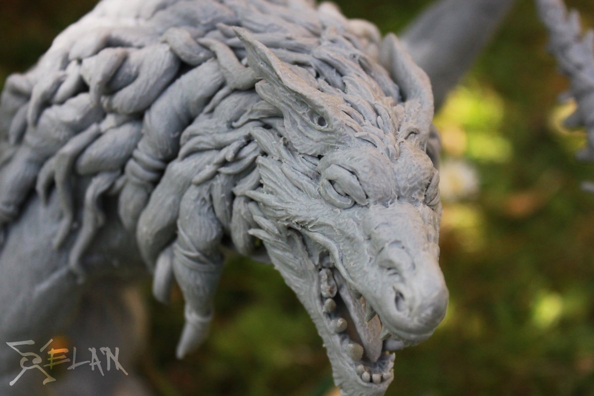xelan_project's tweet photo. Sculpture photography session: Supul
We wanted to make use of this session to keep a view of the nude figure before the artist, @doborujho , models the clothes.
#worldbuilding #creature #sculpture https://t.co/P3vzYfNFgh