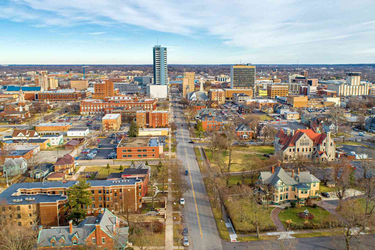 SynapseGroupInc's tweet photo. 10 Most Beautiful and Affordable Places to Live in the US  #synpasereads #whatwearereading #companypride https://t.co/LMYL3KgujJ https://t.co/ODr1M6dTgO