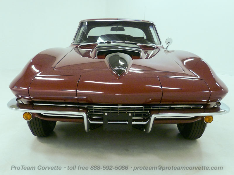ProTeamCorvette's tweet photo. 1967 Maroon 435 Corvette. Restored for show. Factory side exhaust, headrests, F-41HD suspension, tri-power. Tank sticker copy, 3-ring binder. Last owner since 1985. Well-loved well-lived… we all should be so lucky.
#MidyearMonday #CorvetteLove
https://t.co/9Nl7Jw8lFJ https://t.co/VDYRyrNWwZ