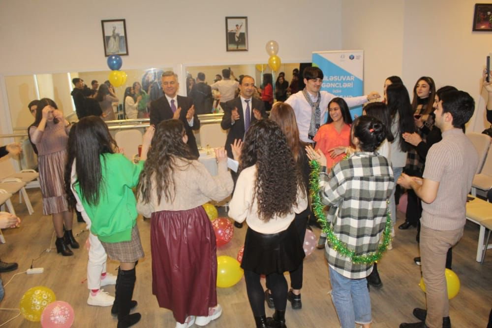 İnkişaf və Karyera dəyəndə ağlıma ilk gələn GİKM və onun regionlardakı möhtəşəm kadrları olur.
#GİKMbağlanmasın
<a href="/presidentaz/">Ilham Aliyev</a> <a href="/1VicePresident/">Mehriban Aliyeva</a> <a href="/LeylaAliyeva_/">leylaliyeva999</a>  <a href="/Youthfund_Az/">Gənclər Fondu</a> <a href="/AzerbaijanPA/">AzerbaijanPA</a>
#GİKM #GİKMbağlanmasın #GİKMbaghlanmasin #Azerbaijan
#azerbaycan