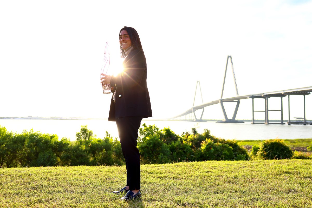 CharlestonOpen's tweet photo. Charlest-ons champion. 💜🏆 #CharlestonOpen https://t.co/s6Lky0tGHs