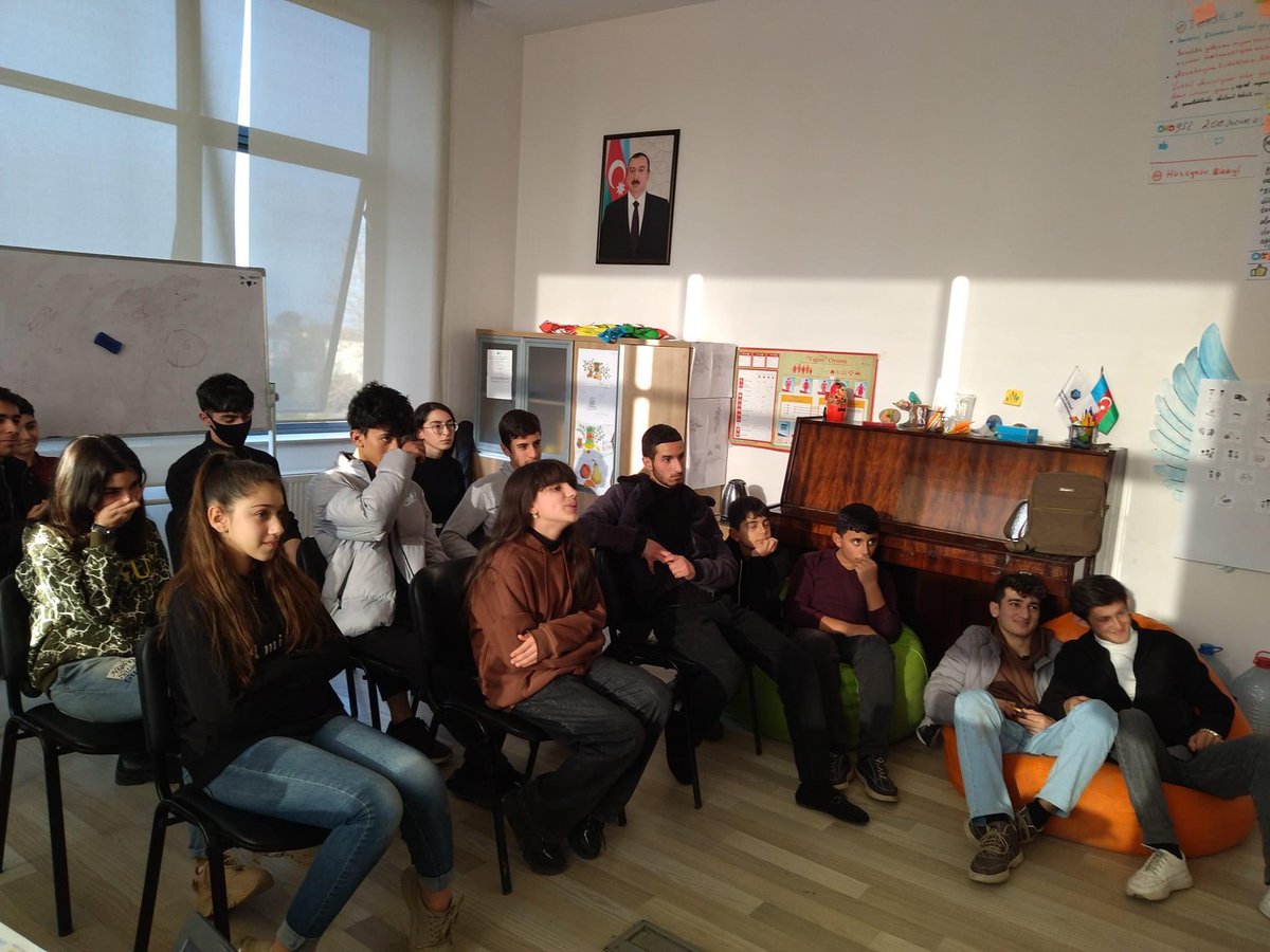 Mən hüquqşünas olmaq istəyirəm və “Hüquq” klubunda sədr idim, öyrəndiklərimi yaşıdlarıma da öyrədirdim #Gikmbaglanmasın

<a href="/presidentaz/">Ilham Aliyev</a> <a href="/1VicePresident/">Mehriban Aliyeva</a> <a href="/LeylaAliyeva_/">leylaliyeva999</a>  <a href="/Youthfund_Az/">Gənclər Fondu</a> <a href="/AzerbaijanPA/">AzerbaijanPA</a>
#GİKM #GİKMbağlanmasın #GİKMbaghlanmasin #Azerbaijan
#azerbaycan