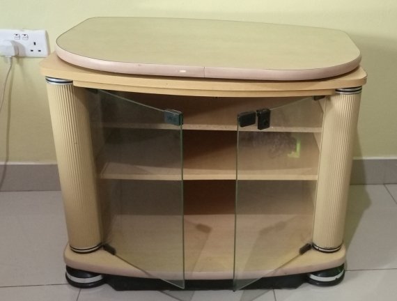 Description: Tv stand.
Original Price: 600,000
Selling Price: 300,000
Pick up location: Kisaasi
Contact. 0701895079