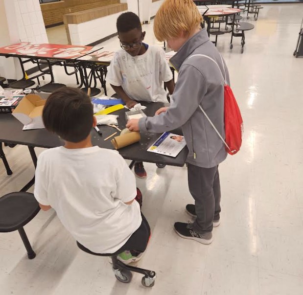 NHESBullpups's tweet photo. New Highland's Brainy Bullpups STEAM camp! Bullpups engaged diverse content while producing, synthesizing, and evaluating from a variety of sources.  Students demonstrated three Rs, but also the three Cs: creativity, communication, and collaboration.
#ExcellenceThroughEducation https://t.co/YqGvpUmLK9