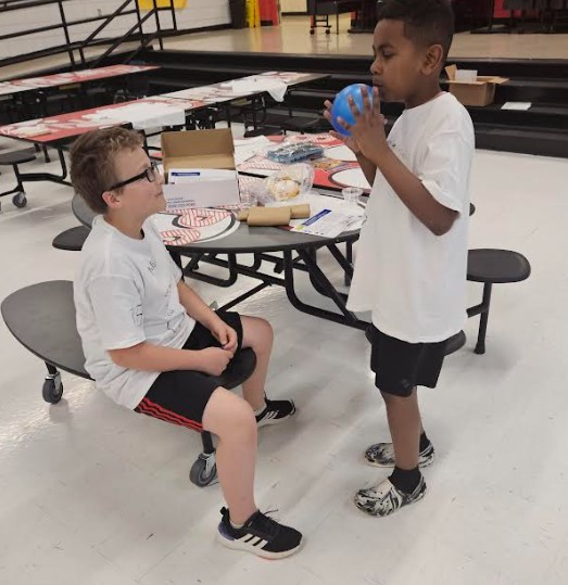 NHESBullpups's tweet photo. New Highland's Brainy Bullpups STEAM camp! Bullpups engaged diverse content while producing, synthesizing, and evaluating from a variety of sources.  Students demonstrated three Rs, but also the three Cs: creativity, communication, and collaboration.
#ExcellenceThroughEducation https://t.co/YqGvpUmLK9