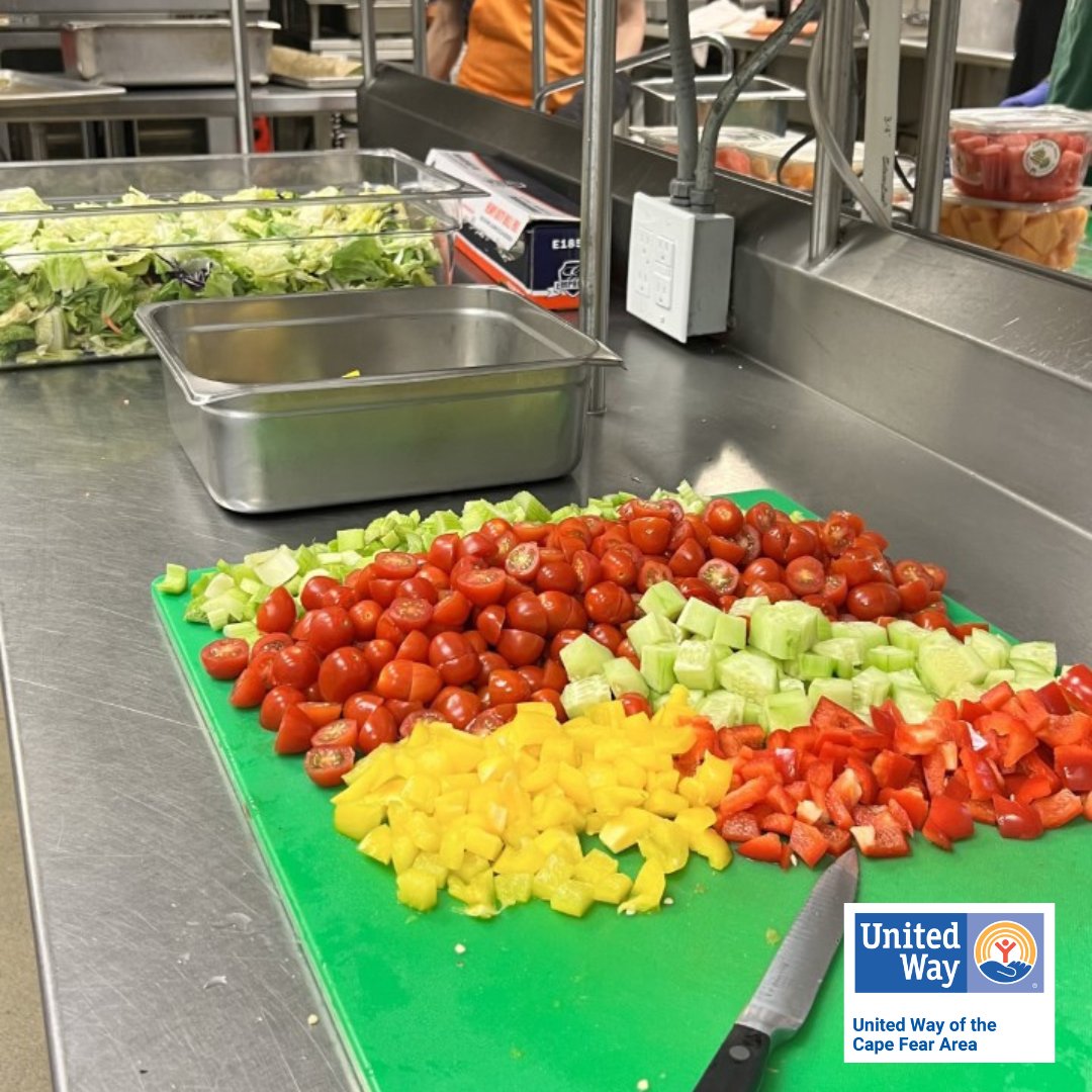 UnitedWayCFA's tweet photo. More good deeds by our volunteers at Good Shepherd. We are so happy to celebrate the generosity and kindness of everyone who serves this community alongside us.

Remember, we're all in this together, and together we can make a huge impact!

#liveunited #GlobalVolunteerMonth https://t.co/SgZMHj5Oei