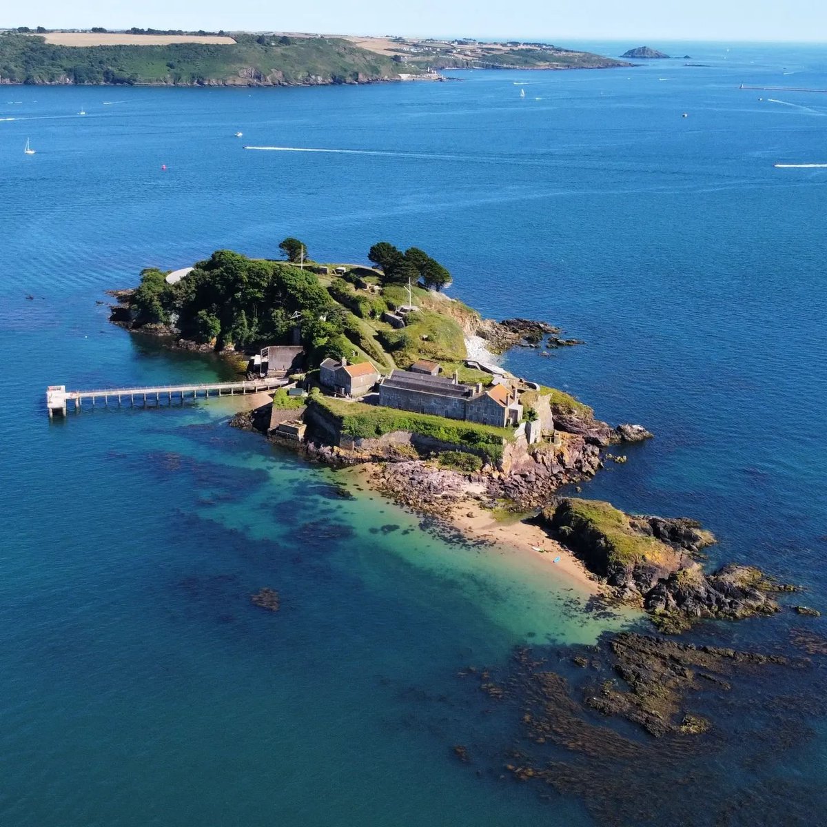 PlymSoundNMP's tweet image. Drakes Island is a jewel located in the centre of Plymouth Sound, full of history waiting to be discovered 💎

#PlymouthSoundNMP #PSNMP #Coast2023

📍 Drakes Island
📸 @captainpasty on Instagram

instagram.com/plymsoundnmp/