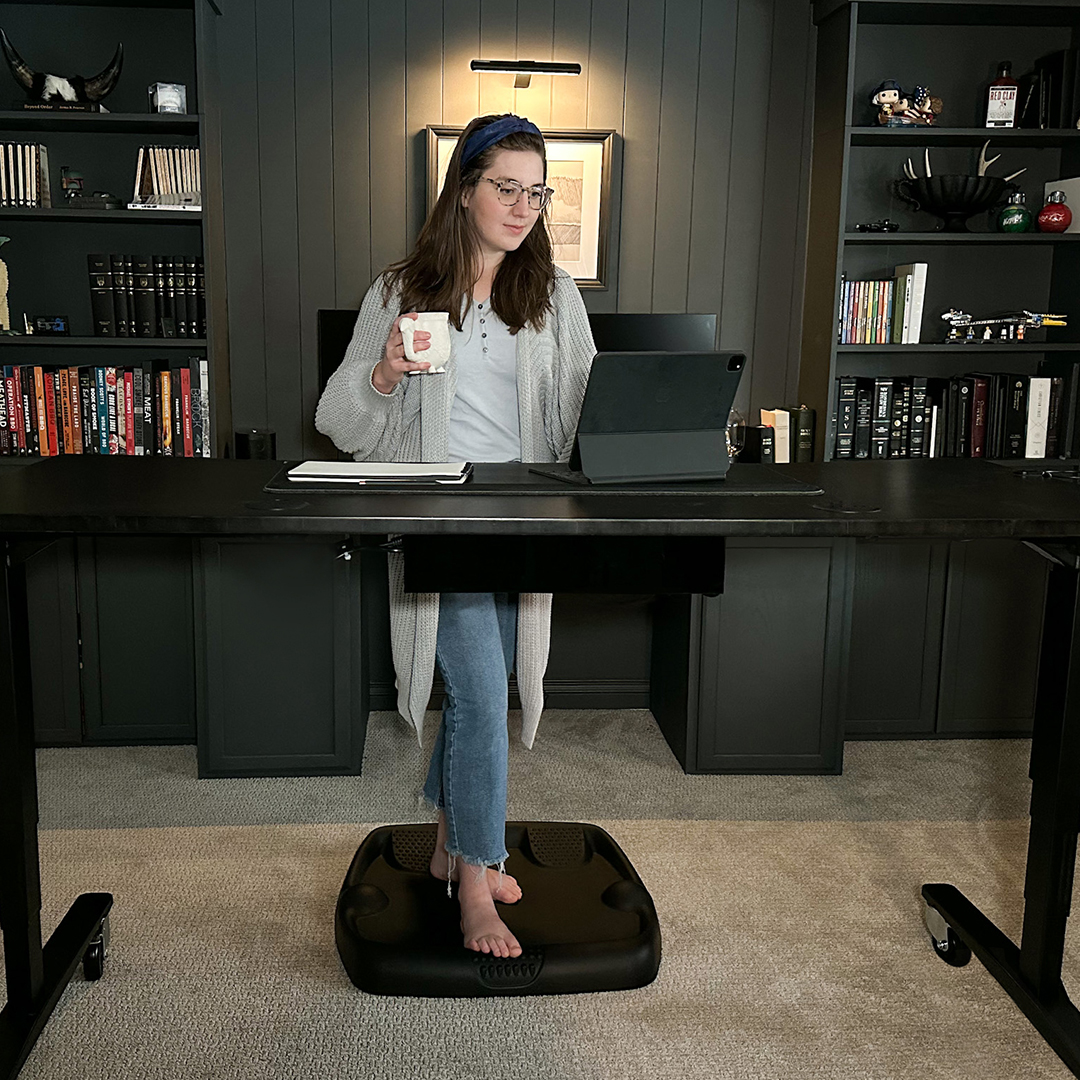 UPLIFT Desk on Twitter "This classy setup from Karissa Baker features