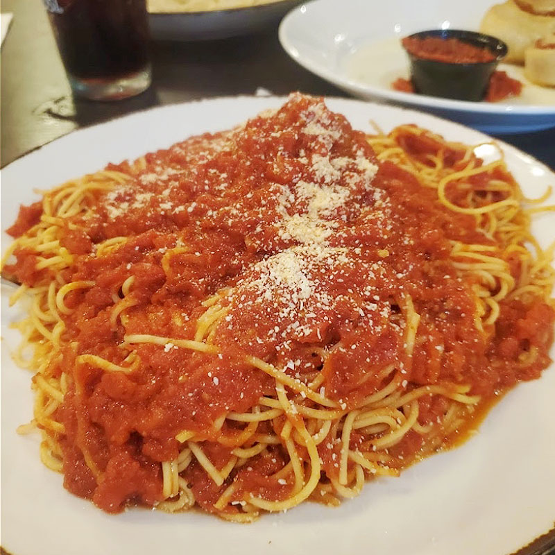 YnotItalian's tweet image. "Spaghetti can be eaten most successfully if you inhale it like a vacuum cleaner" - Sofia Loren 🍝 

📸 Google User: Sarah Tinkham

#MondayMotivation #YnotItalian #YnotPasta #ItalianCuisine #CreateYourOwn #VBEats #ChesapeakeFood #NorfolkFoodAndDrink #PastaLover #BeYourOwnChef