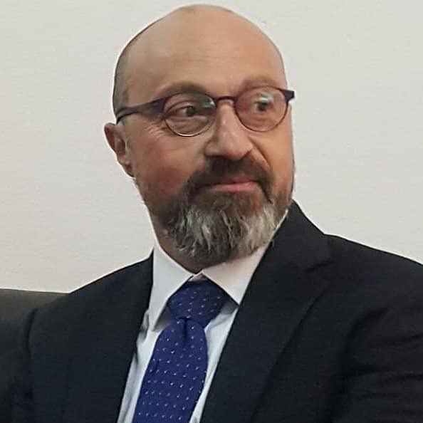 camfaidsCM's tweet photo. Nous avons la Tristesse de vous annoncer le décès d'un très grand ami du Cameroun et de notre Association. Son Excellence Monsieur ISI YANOUKA Ambassadeur d'Israël Au Cameroun, en République centrafricaine, au Congo, au Gabon et en Guinée équatoriale. https://t.co/aiG3nZThrc