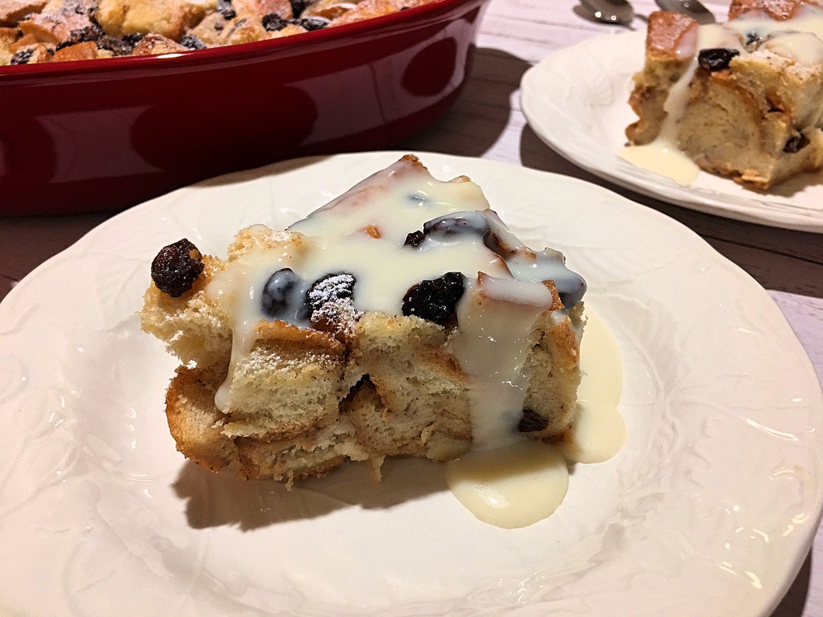 I'm making this delicious dessert for tonight... Bread Pudding with Bourbon Sauce! 😍😋

#YouTube: youtu.be/55098IpG_8Q
#RECIPE: clubfoody.com/cf-recipes/bre……

<a href="/EventGuideToday/">EventGuide Today</a> <a href="/DiningGuide2Day/">DiningGuide Today</a>