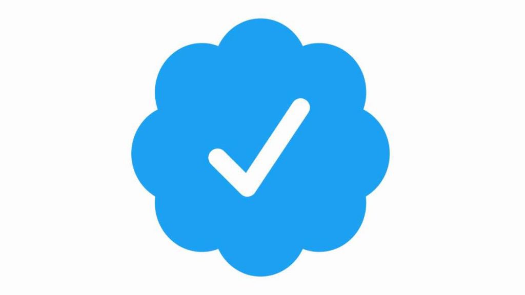 المتابعين الكرام 
حسابي في طور التوثيق وبانتظار الإشارة الزرقاء !
نحتاج تفاعلكم في الرتويت 🌹
وهي من متطلبات التوثيق 
يا ليت توصل هالتغريدة ترند !
شاكر لكم مقدماً 👋🏼