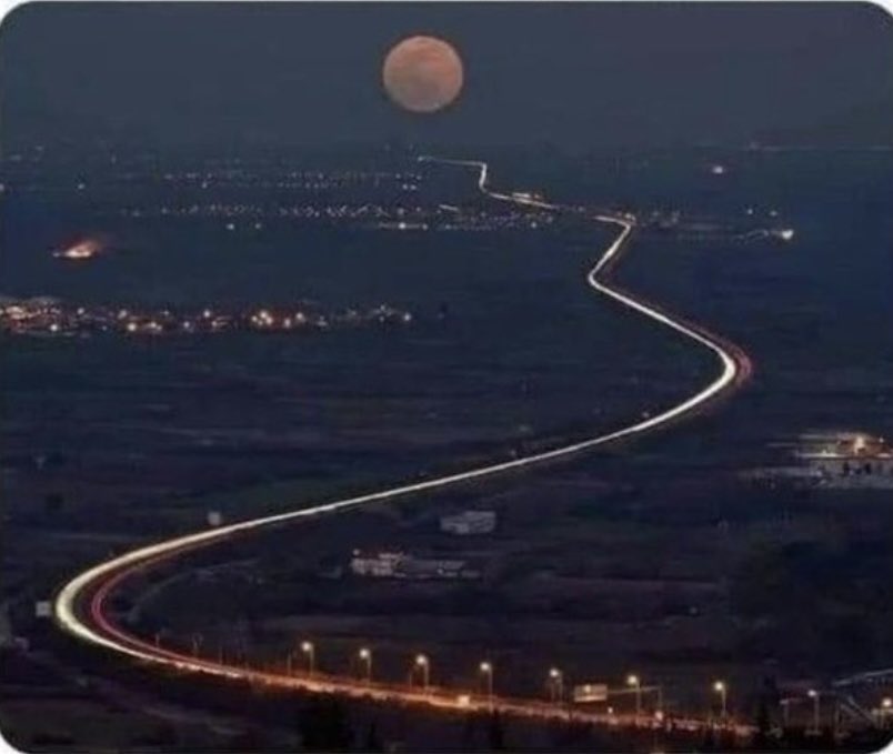 #Secim2023
Taşak geçiyorlar sanmıştım,adam yapmış abi.
Oyum reise.