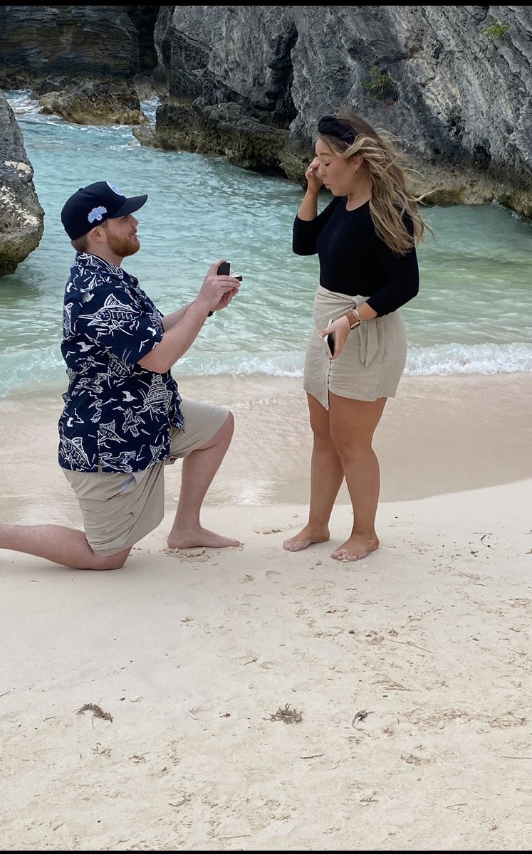Mooneyrich's tweet photo. What a vacation we had. One kid ⁦@caelinm1⁩ gets married another ⁦@mooneydude44⁩ gets engaged. #LifeIsGood. Am I right ⁦@brantlakebound⁩?? https://t.co/619lmRmpp3