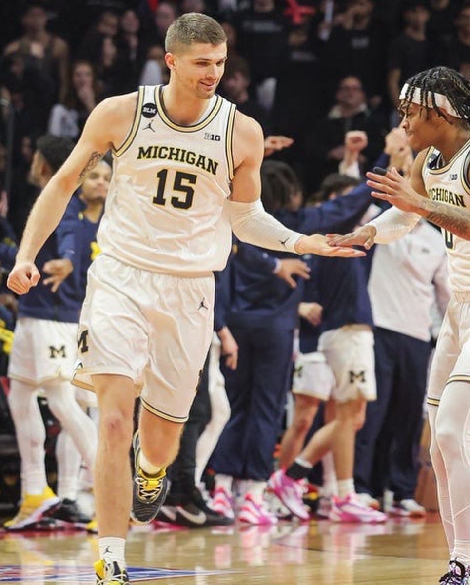 Joey_bvker's tweet photo. 5 incredible years. 

Coach K @DukeMBB and Coach Howard @umichbball, thank you for pushing me and making me a better man. 

To all my brothers I’ve met along the way, I got y’all for life!!

The journey continues.

💙💛 https://t.co/0Z8x0OYmO6