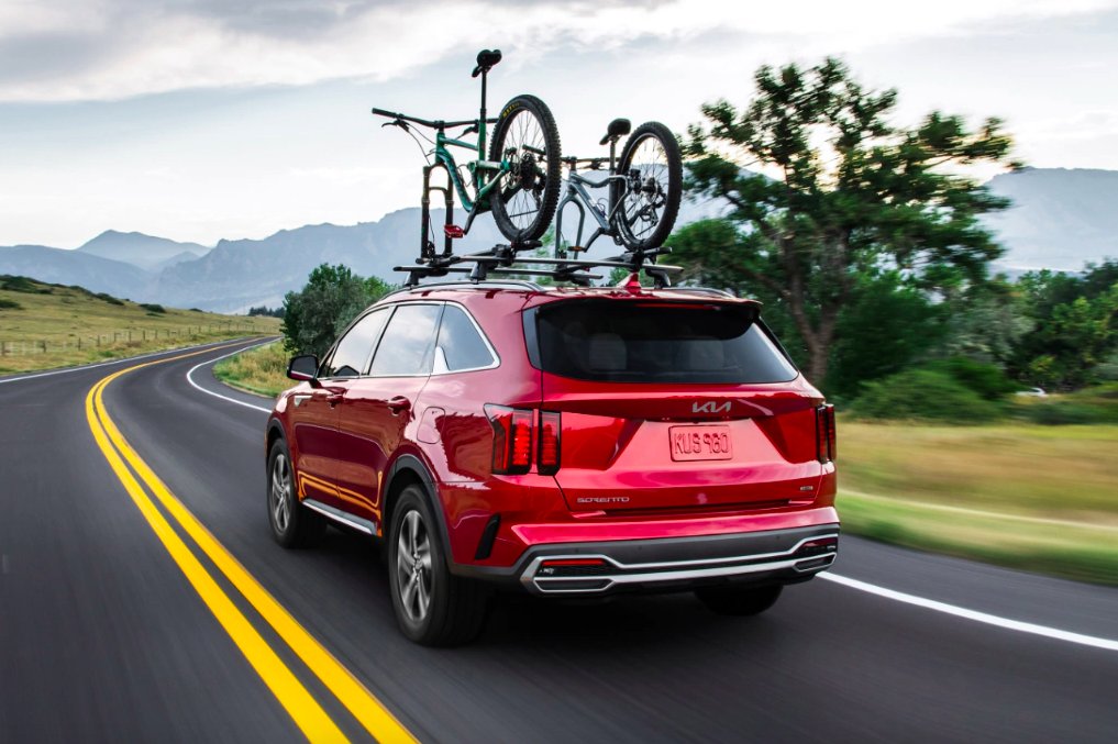 KiaFette's tweet photo. The Sorento Hybrid has the capabilities to take what you want, where you want. https://t.co/wQPgTlGABd 
#FetteKia #Kia #Cars #Carsforsale #Auto
#Automobiles #Carshopping #NewKia #NewSUV #KiaSUV https://t.co/6RMj8N7PFa