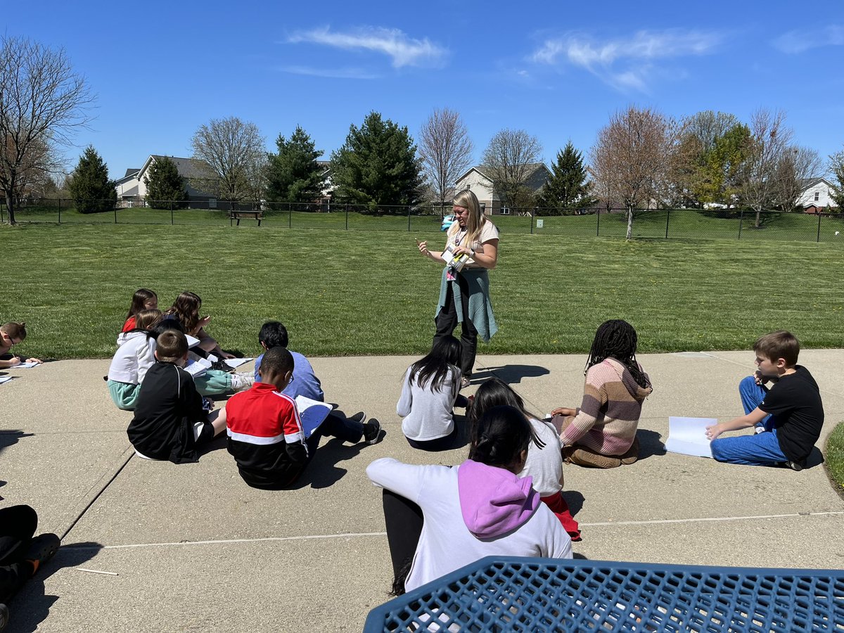 When the weather is amazing, we take it outside! <a href="/Aliciamcglothin/">Alicia Mcglothin</a> class all about it! <a href="/LakotaDistrict/">LakotaLocalSchools</a>