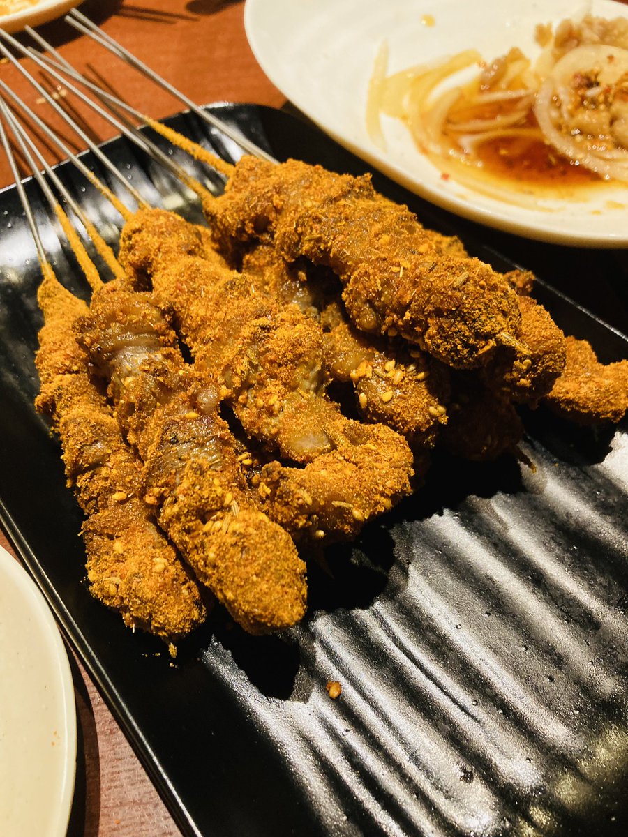 サッカー仲間と蒲田飲み🍺
行きつけのラム肉専門店🐑

ここのラム肉串焼きオススメ👍
美味しすぎて2人で25本食っちゃいました🍺