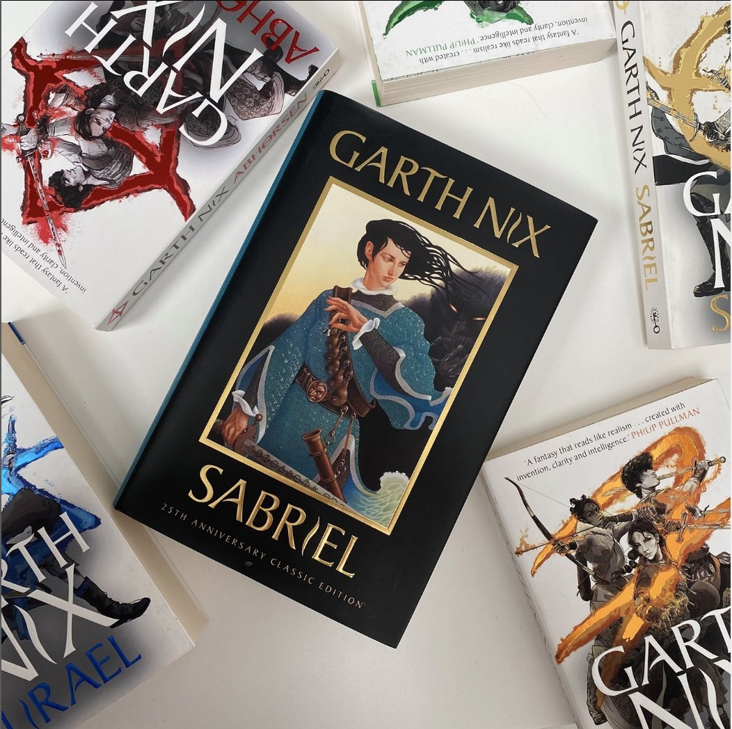 HotKeyBooks's tweet photo. ‘Knotty & complex characters, unique worldbuilding, a talking cat - what’s not to like? #Sabriel bristles with a very special kind of magic – a modern fantasy masterpiece that should be on every shelf!’ - Rob, Marketing
#HotKeyRecommends https://t.co/ZFfWasQYwJ