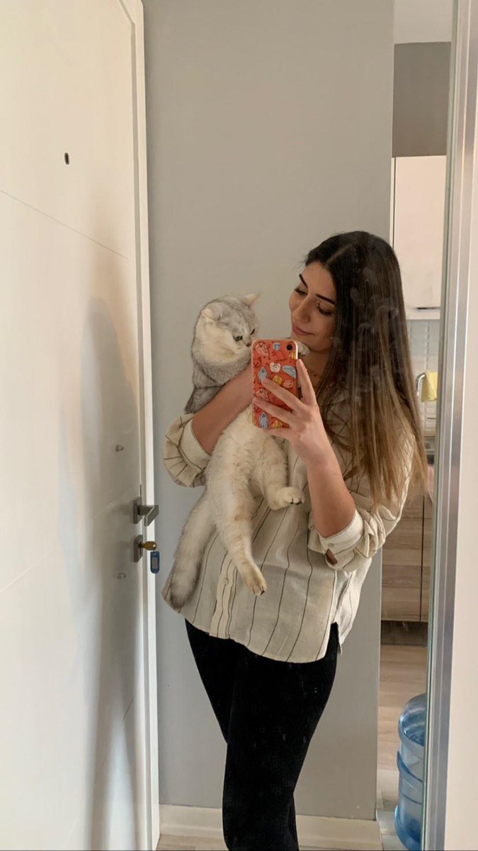 sevmutluol's tweet photo. Fotoğraf için teşekkür ederiz 😊
Fotoğraf sahibi İnstagram : british.pamuk_

#satinalmasahiplen #hayvanlarisevmutluol #hayvanlar #animals #kedi #kediler #cat #cats #catslife #catstagram https://t.co/CkgSE3ppO3