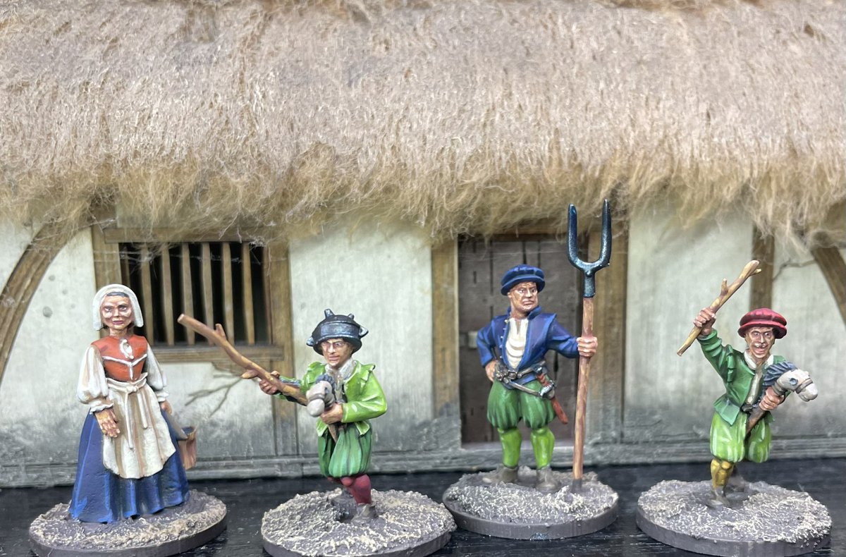 panzerkaput's tweet photo. I have finished the last part of my Border Wars by Flags of War starter set and I’m chuffed. The family is done and they were a dream to paint and I love the character in them. The Envoy, his Assistant and Lackey were a joy to paint too. #borderwars #flagsofwar #borderreiver https://t.co/KjsImcFDwP