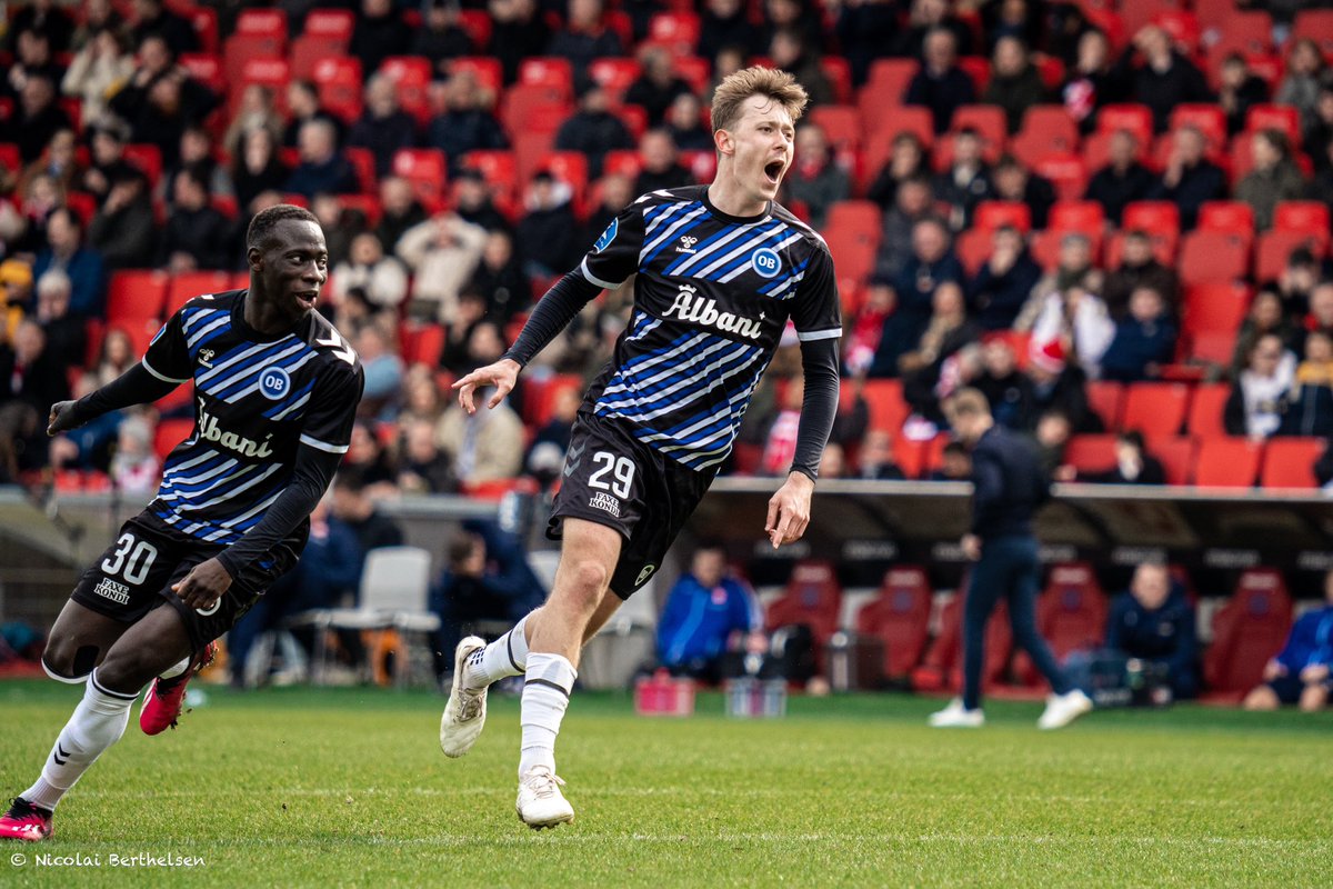 OBfrasidelinjen's tweet photo. MÅL MÅL MÅL! VI ELSKER MÅL 😍
#obdk #sldk #aabob https://t.co/4cvQU2tb86
