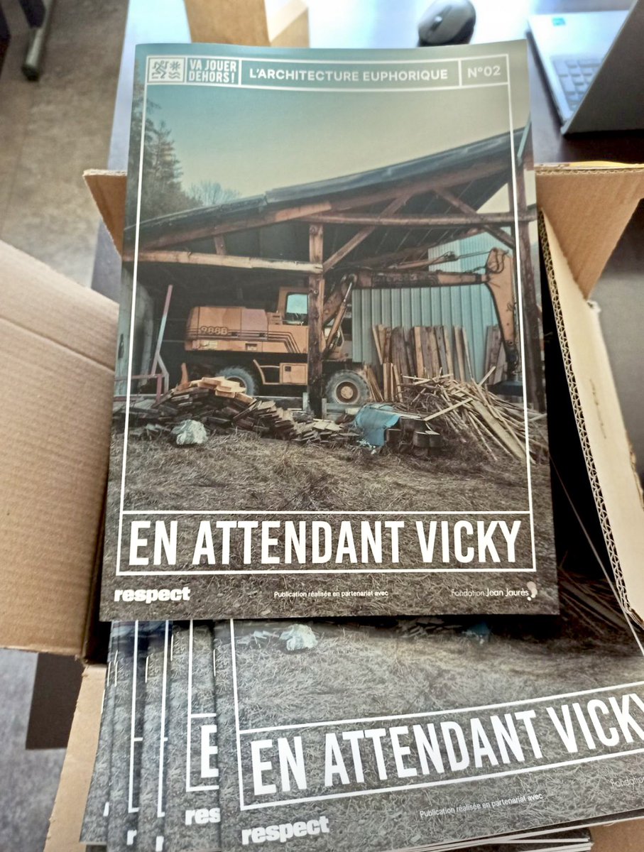 Julien Diers (@juliendiers) on Twitter photo Une invitation à ré-humaniser la #Planète, à rêver, à ouvrir une fenêtre sur un #Avenir plus doux.
🤍 La revue #Architecture euphorique <a href="/matthieuPoitev2/">matthieu Poitevin</a> <a href="/j_jaures/">Fondation Jean-Jaurès</a> <a href="/respectmedia_/">respect</a>
Lancement jeudi 13.04 à La Citadelle #Marseille <a href="/GSOSculture/">Groupe SOS — Culture</a>
🎟️⬇️
eventbrite.com/e/billets-lanc… Une invitation à ré-humaniser la #Planète, à rêver, à ouvrir une fenêtre sur un #Avenir plus doux.
🤍 La revue #Architecture euphorique <a href="/matthieuPoitev2/">matthieu Poitevin</a> <a href="/j_jaures/">Fondation Jean-Jaurès</a> <a href="/respectmedia_/">respect</a>
Lancement jeudi 13.04 à La Citadelle #Marseille <a href="/GSOSculture/">Groupe SOS — Culture</a>
🎟️⬇️
eventbrite.com/e/billets-lanc…