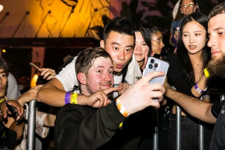 AlanWal90140938's tweet photo. Thanks for now 🇺🇸 Counting down the days until my return in May for my first show at @zoukgrouplv 🔥 https://t.co/ERbcdCxXYD