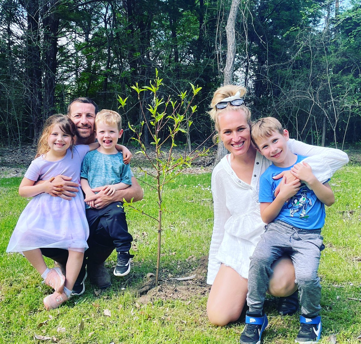 BeccaAnne_May's tweet photo. Easter 2023. 🐰 https://t.co/MZlTNPFgKg
