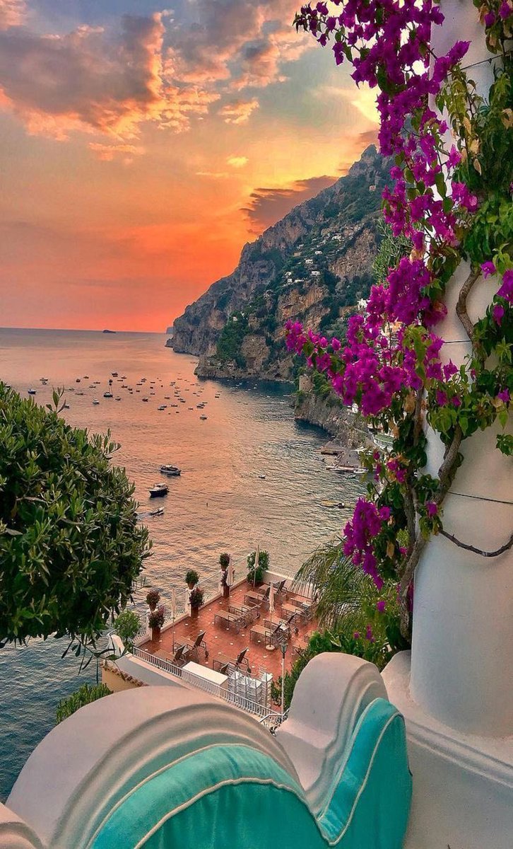 placesandviews's tweet image. Manifesting a trip to Greece