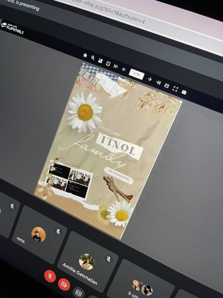 and i sobbed :( thank you so much for the evil (yes 😠) yet heartfelt surprise, my babies :(

only God knows how thankful i am :( mahal na mahal ko kayo!! sobra pa sa sobra 🥺🩵