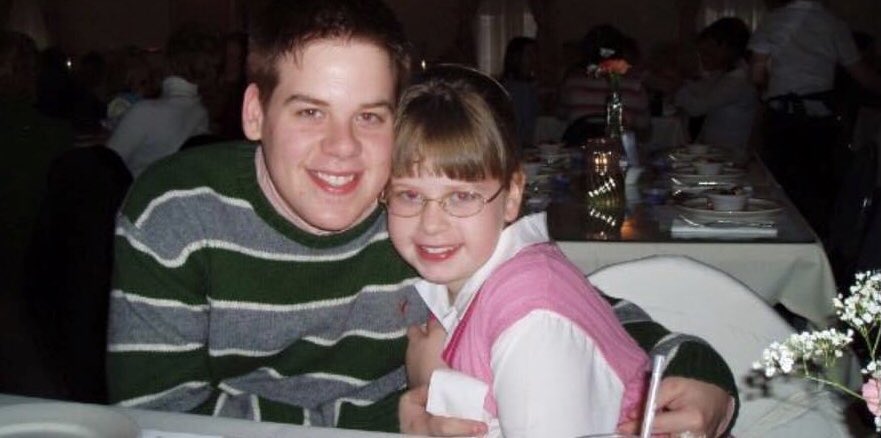 CaitlinBrossman's tweet photo. Happy #NationalSiblingsDay https://t.co/d20Fw7u3Ge