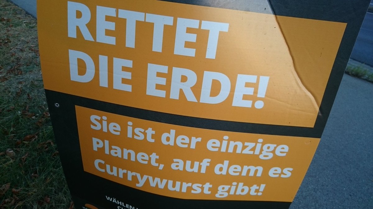 AxTpower's tweet photo. da Currywurst gerade trendet.... https://t.co/2vZxFJv5sR