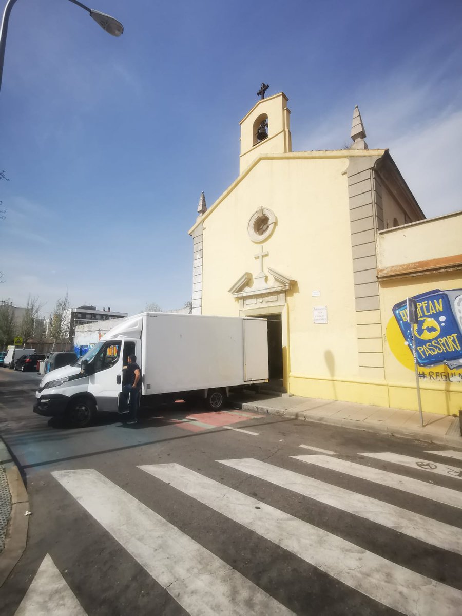 Ha comenzado la preparación y reparto de materiales para la gran Consulta sobre la Sanidad madrileña!!! 😃😃
No nos van a parar!! Mucho ánimo a todas y todos!!!