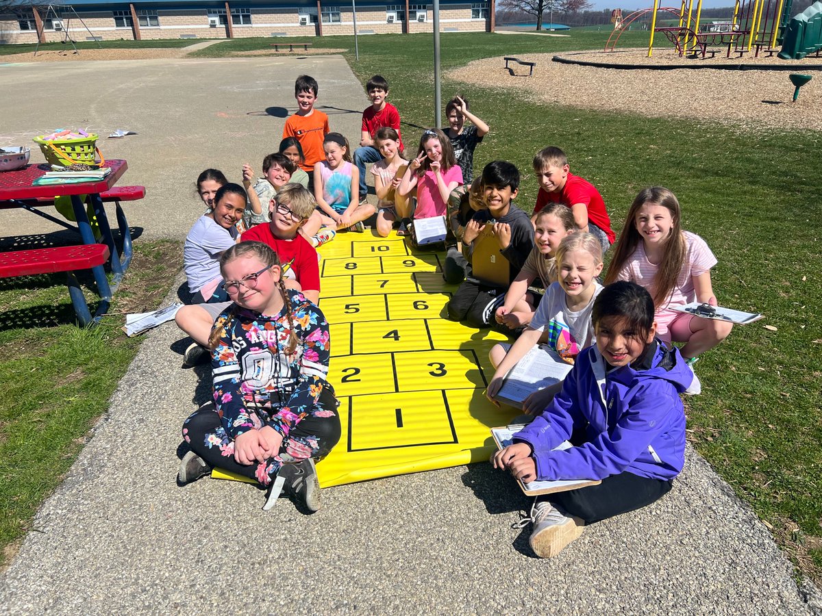 Student at <a href="/OESlearns/">OESprincipal</a> read “Hop to It: Fancy Footwork.” They learned the rules of playing hopscotch, how the game has changed over time, and how it has been modified in other countries.  Students enjoyed testing the rules of the game during their outdoor lesson.😎 <a href="/PARSS2go/">PARSS</a>