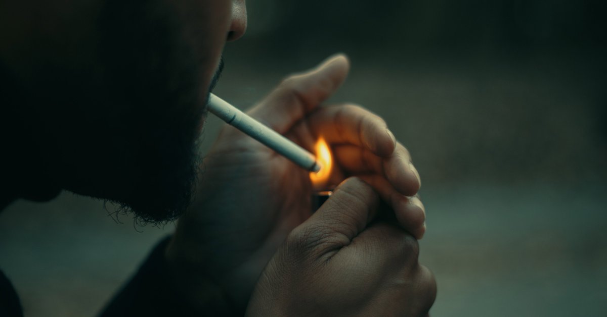 infoUNIMID's tweet photo. 🚬 ¿Por qué deberíamos de abandonar el mal hábito del #tabaco?
👉 El tabaco aumenta el riesgo de desarrollar una #IMID si tenemos predisposición genética
👉 Incrementa el número de brotes y los agrava
https://t.co/7wAFTenAwH
#salud #maloshumos #saludybienestar #health https://t.co/3YwBll3RSG