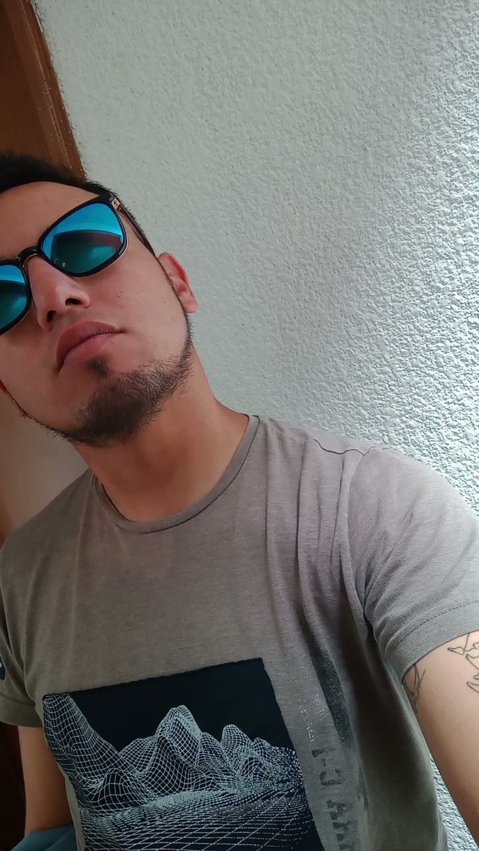 SaidGarZssj's tweet photo. #FirstTime
I need a lover https://t.co/0r8IBPPtog